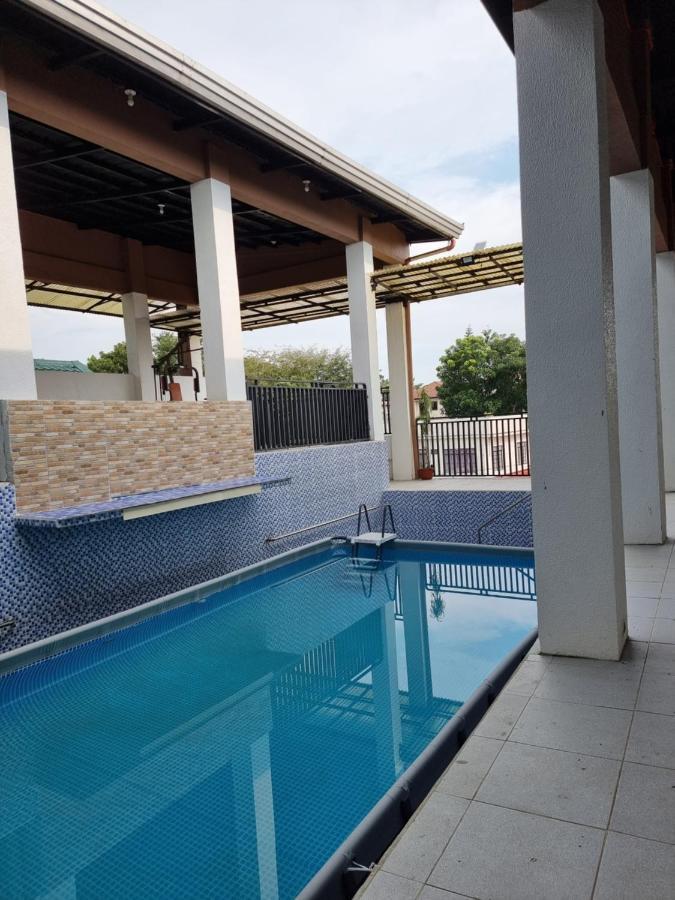 Country Home In Silang Tagaytay Exterior photo